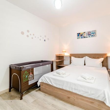 Derya Suites - Mamaia Nord 那沃达利 外观 照片