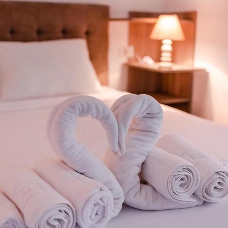 Derya Suites - Mamaia Nord 那沃达利 外观 照片