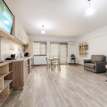 Derya Suites - Mamaia Nord 那沃达利 外观 照片