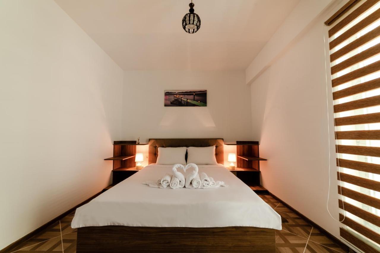 Derya Suites - Mamaia Nord 那沃达利 外观 照片