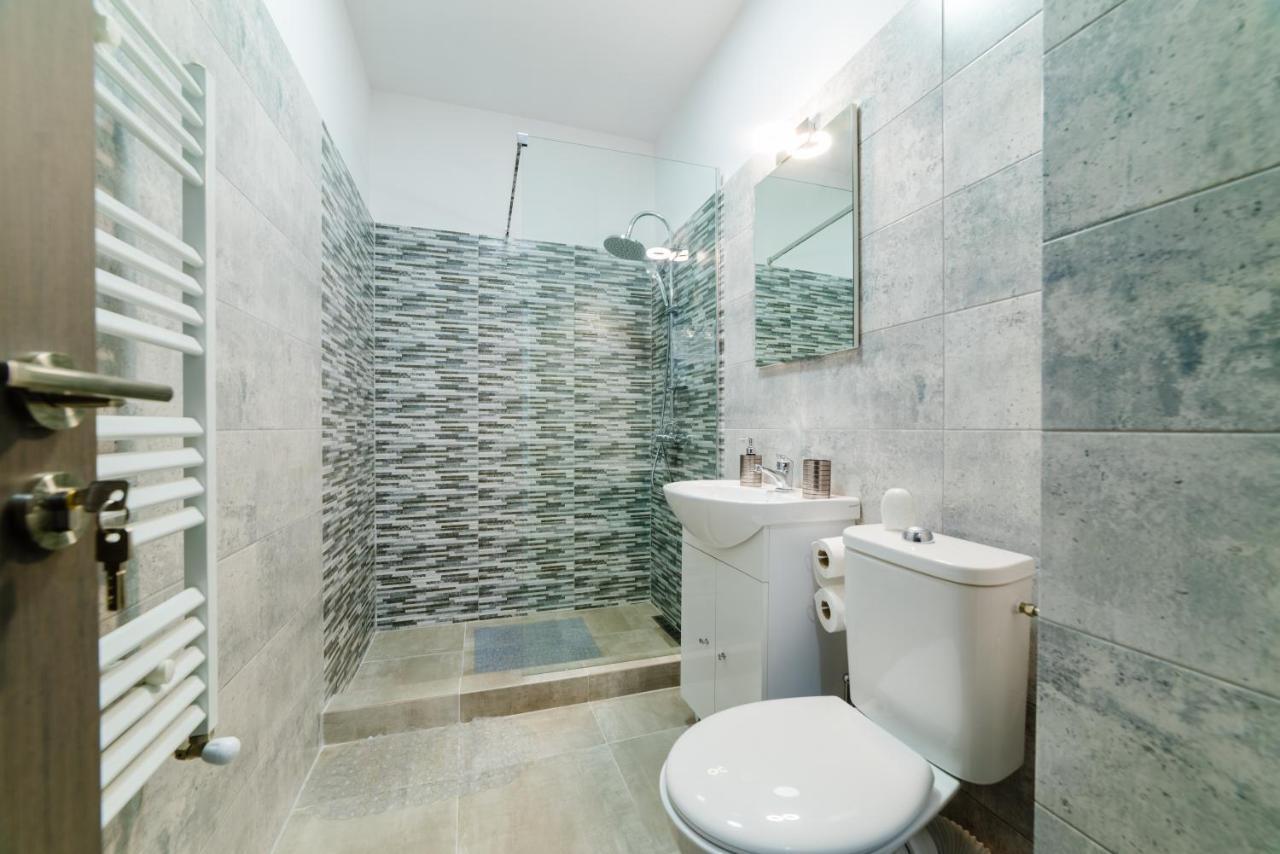 Derya Suites - Mamaia Nord 那沃达利 外观 照片