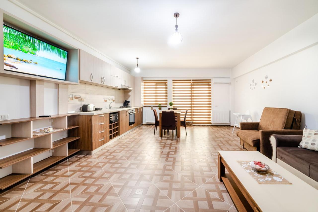 Derya Suites - Mamaia Nord 那沃达利 外观 照片