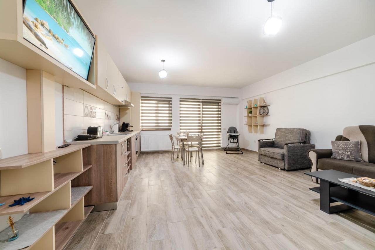 Derya Suites - Mamaia Nord 那沃达利 外观 照片