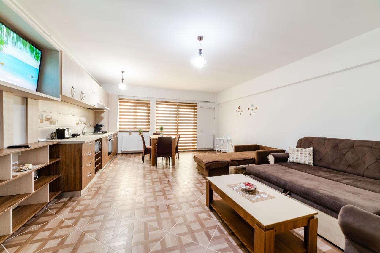Derya Suites - Mamaia Nord 那沃达利 外观 照片